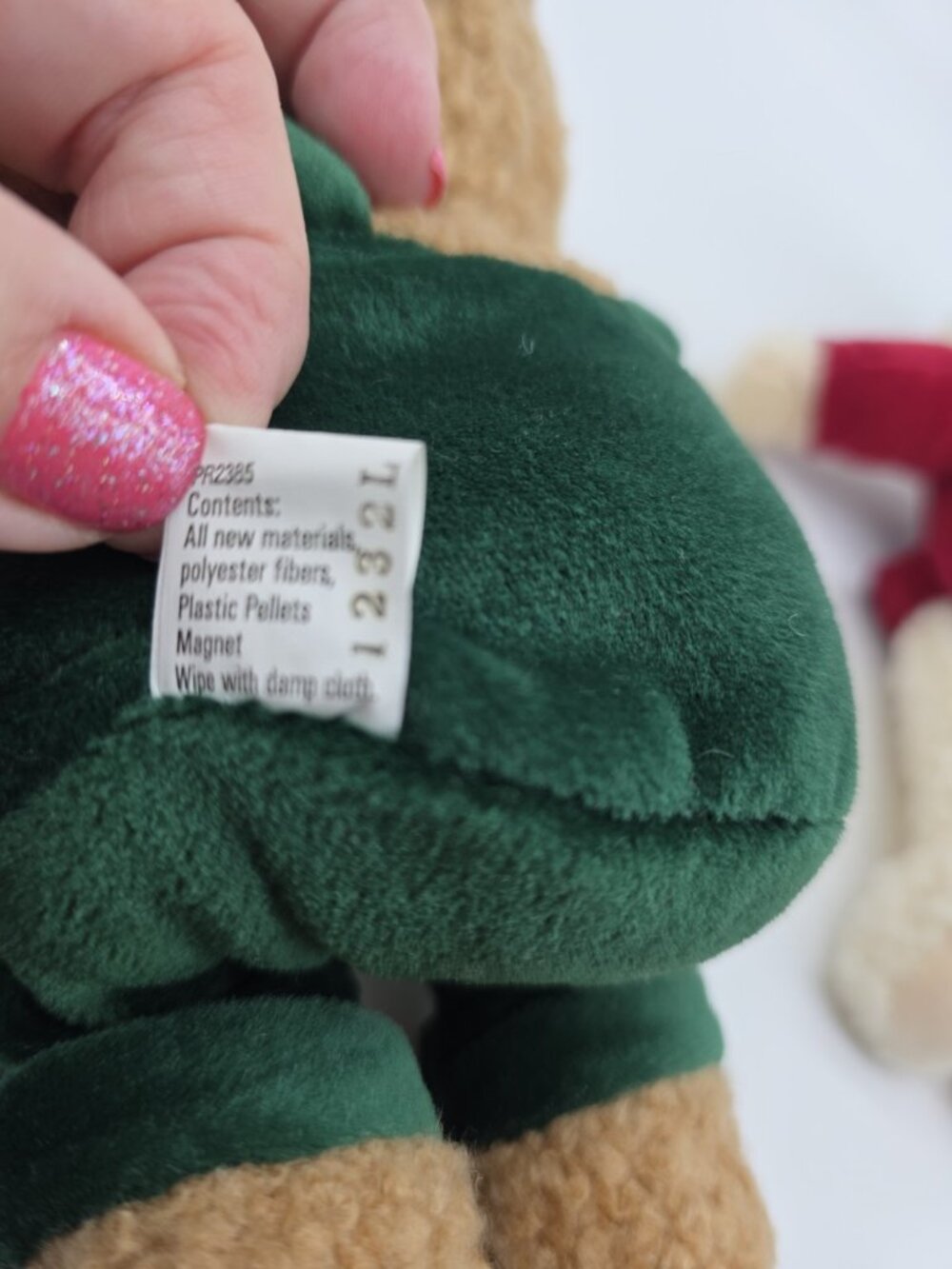 Hallmark Kiss Kiss Mistletoe Magnetic Kissing Teddy Bear Pair Christmas Plush - Picture 14 of 15